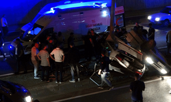 Kahramanmaraş'ta otomobil direğe çarptı: 1'i ağır 3 yaralı