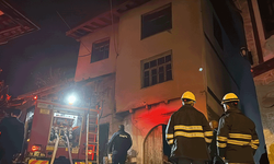 Karabük'te 2 katlı müstakil evde yangın paniği