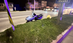Kütahya'da motosiklet devrildi: 3 yaralı