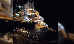 Sinop'ta lüks yat su alarak yan yattı