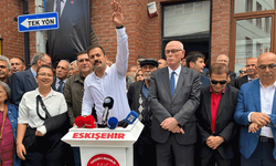 Yalaz: "Partililerimizi arayıp "Talat Yalaz ile misin, bizle misin" diye soruyorlar"