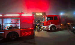 Balıkesir'de oto servisinde korkutan yangın