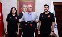 Başkan Kurt, milli sporcu Betül Yılmaz’ı ağırladı