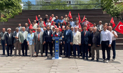 Erhan Usta’dan Eskişehir’de sert eleştiriler: “Şehrin sorunları yıllardır çözülmeyi bekliyor!”