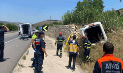 Eskişehir yolunda kaza: Araçta sıkışan sürücüyü itfaiye kurtardı