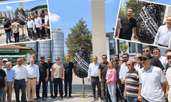 Eskişehir’de siyah çelenkli tepki: “Çiftçi bu yıl zarar hasat ediyor!”