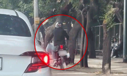 Eskişehir’de tepki çeken anlar: Trafiğe takılmak istemedi, yayaların arasına daldı
