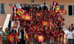 Eskişehirspor taraftarlarından köy okuluna anlamlı destek