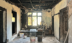 Sivrihisar’da evi yanan acılı baba uzatılacak yardım elini bekliyor