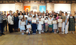 Tepebaşı’nda sanat dolu açılış: Çocukların eserleri beğeniye sunuldu
