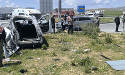 Van'da trafik kazası can aldı: 4 kişi hayatını kaybetti