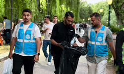 AK Partili gençlerden Kanlıkavak’ta temizlik mesaisi