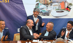 Albayrak: “Birileri kendi iç çekişmelerinde, biz sahadayız”