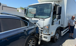 Antalya'da zincirleme kaza: 2 yaralı