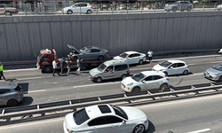 Eskişehir'de 3 araç birbirine girdi: 2 yaralı