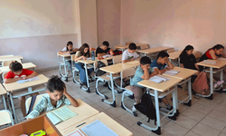 Eskişehir'de gençler yaz okulunda hem eğleniyor hem öğreniyor