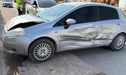 Eskişehir’de otomobil ile kamyonet çarpıştı: 1 yaralı