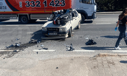 Eskişehir’de otomobil ile motosiklet çarpıştı: 3 yaralı