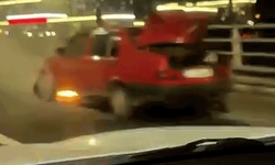 Eskişehir'de seyir halindeki otomobilde yangın paniği