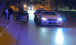 Eskişehir'de kaza yapan sürücülerle yakınları böyle güldü