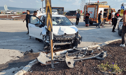 Kütahya'da otomobiller çarpıştı: 2 yaralı
