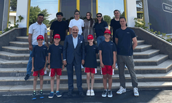 Sarar Yüzme Kulübü sporcuları başarı için Niğde’ye yola çıktı