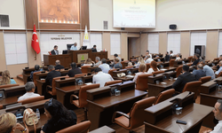 Tepebaşı Belediye Meclisi'nde aşevi ve doğrudan temin tartışması