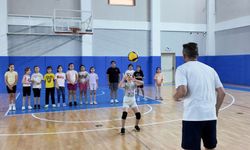 Tepebaşı’nda geleceğin filenin sultanları yetişiyor