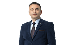 Yalaz Eskişehir’de çatlak yok dedi ama Dökmeci açtı ağzını, yumdu gözünü:”Oynayıp gidenler erik dalıyla geri geldiler!”