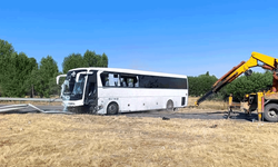 Afyon'da  devrilen otobüste yaralanan 22 kişinin tedavileri devam ediyor