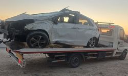 Ankara’da kontrolünü kaybeden otomobil yoldan çıktı: 1 ölü, 1 yaralı