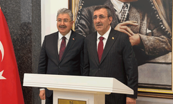 Cumhurbaşkanı Yardımcısı Cevdet Yılmaz'dan Vali Erdinç Yılmaz’a ziyaret!