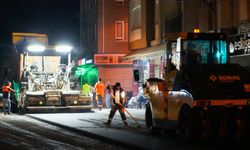 Eskişehir’de gece mesaisi sürüyor: Yollar sıcak asfaltla buluştu
