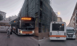 Eskişehir’de hatalı park edilen servis aracı trafiği tıkadı