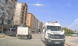Eskişehir’de işçi servisi ters yöne girerek trafik tehlikeye düşürdü