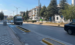 Eskişehir’de sürekli kaza olan caddede tedbir alınması isteniyor
