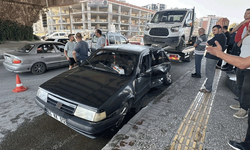Samsun'da kavşakta otomobil ile kamyonet çarpıştı: 1 yaralı