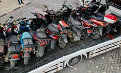 Afyonkarahisar'da polis ekipleri denetimleri devam ediyor