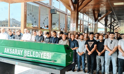 Aksaray'da beşinci kattan düşerek hayatını kaybeden genç kız son yolculuğuna uğurlandı