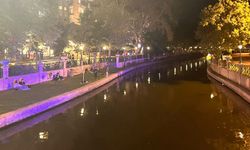 Eskişehir’de güzel havanın tadını Porsuk kenarında çıkardılar
