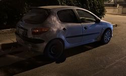 Eskişehir'de polisin incelediği araç ve 2 şahıstan satışa hazır zehirli madde ele geçirildi