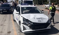 Kırıkkale'de 14 yaşında direksiyon başına geçti, ehliyet sınavındaki araçla çarpıştı: 4 yaralı