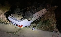 Mersin'de ters dönen otomobilden sağ çıktı
