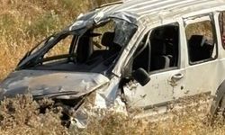 Siirt’te hafif ticari araç takla attı: 1 yaralı