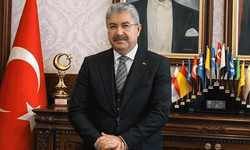 Vali Yılmaz'dan Hasan Polatkan ve Fatin Rüştü Zorlu için anma mesajı