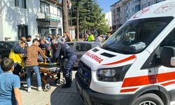Afyonkarahisar’da kazada devrilen motosiklet sürücüsü yaralandı