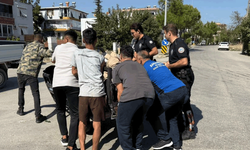 Antalya'da otomobil ile üç tekerlekli bisiklet çarpıştı: 2 yaralı