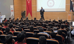 Bilecik'te 120 öğrenciye güvenli internet ve akran zorbalığı eğitimi