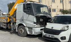 Bilecik'te vinç ile hafif ticari araç çarpıştı: 1 yaralı