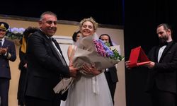 Eskişehir Şehir Tiyatroları'na Adana'da büyük alkış